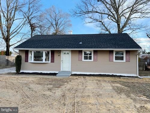 12 Astor Ave, WEST BERLIN, NJ, 08091-3711 | Card Image