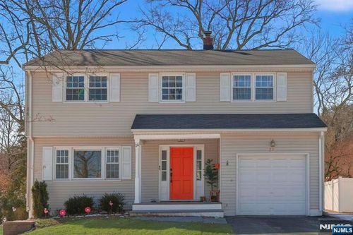 26 E Harrison Pl, Livingston, NJ, 07039-5404 | Card Image