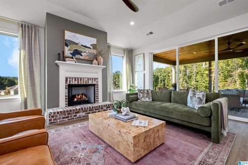 4144 Blackridge Crst, HOOVER, AL, 35244-5263 | Card Image