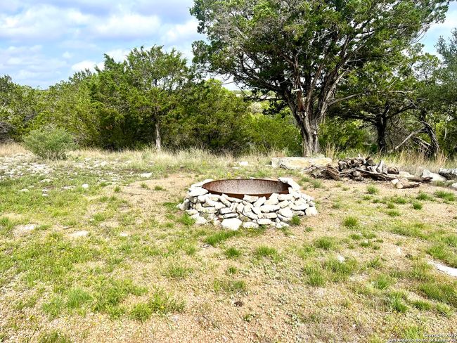 1155 Razor Ridge Rd, Home with 3 bedrooms, 2 bathrooms and null parking in Junction TX | Image 15