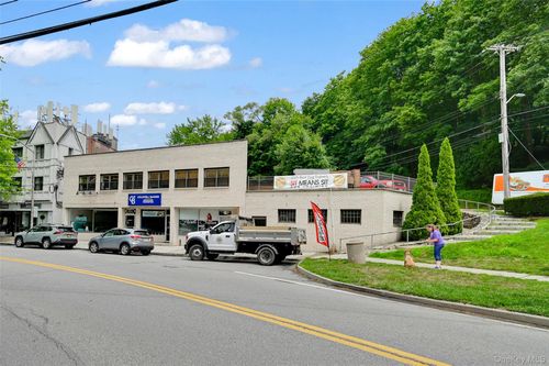 2 Broadway, Valhalla, NY, 10595-2127 | Card Image