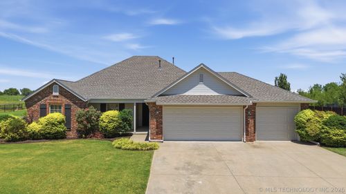 9479 139th Pl, Collinsville, OK, 74021-3765 | Card Image