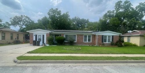 2125 Ridgeview St, Fort Worth, TX, 76119-3114 | Card Image