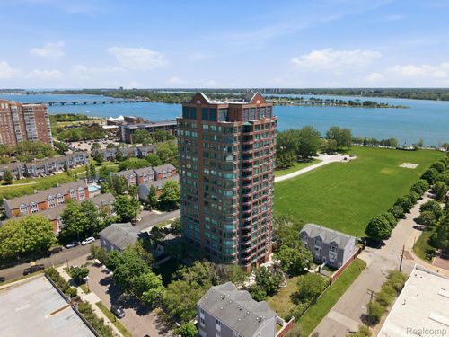 7a-3320 Spinnaker Ln, Detroit, MI, 48207-5004 | Card Image