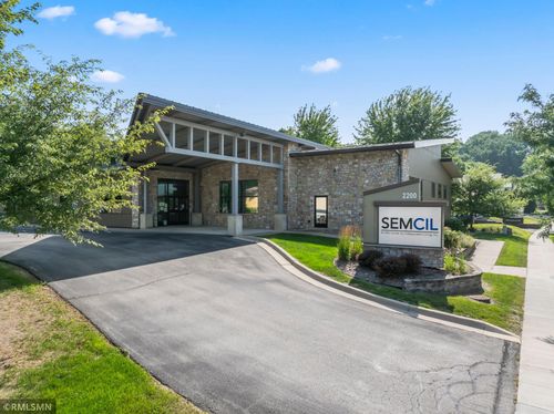 2200 2nd St Sw, Rochester, MN, 55902-0824 | Card Image