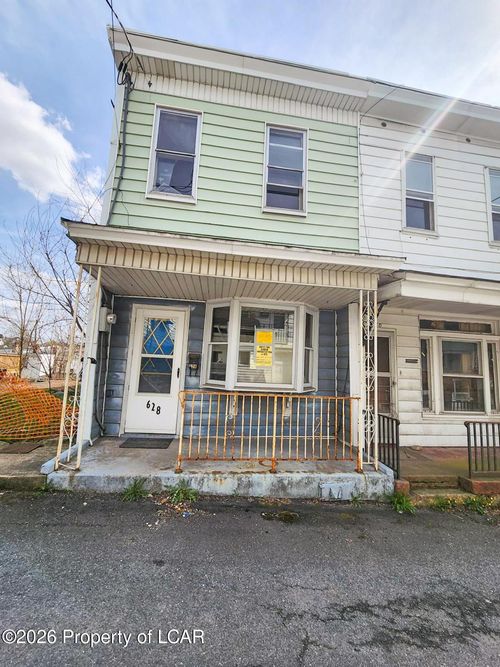 628 W Penn St, Shenandoah, PA, 17976-1430 | Card Image