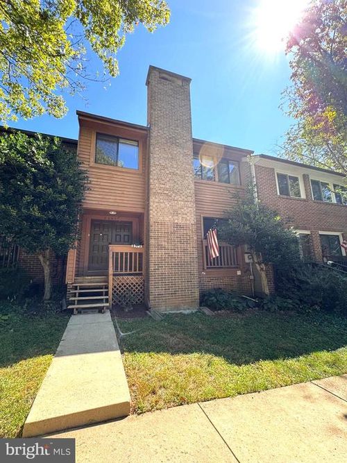 20477 Waters Point Ln, GERMANTOWN, MD, 20874-1086 | Card Image