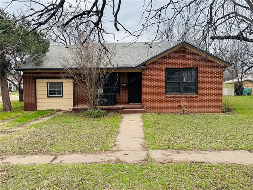 306 N Avenue D, Haskell, TX, 79521-5040 | Card Image
