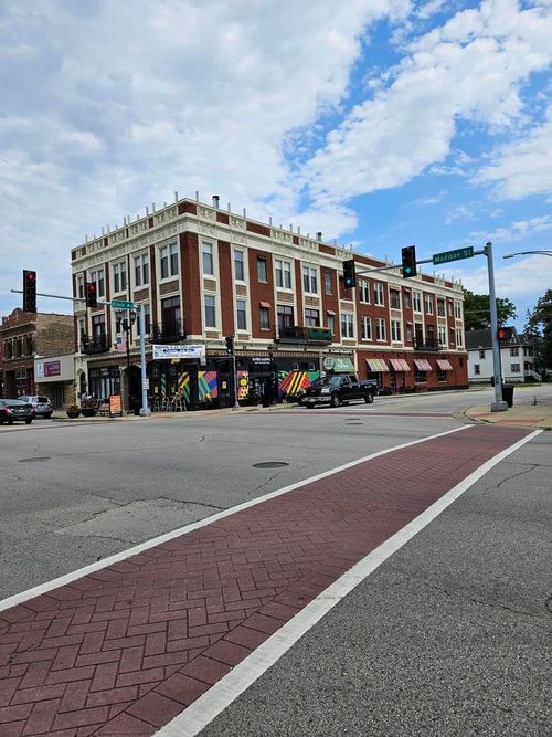 6-7320 Madison St, Forest Park, IL, 60130-1510 | Card Image