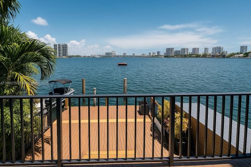 22-2781 Ne 165th Ter, North Miami Beach, FL, 33160-4029 | Card Image