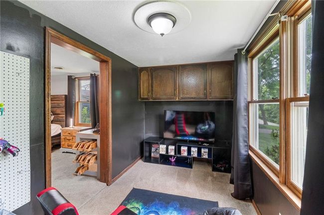 7423 Nw Locust Dr, House other with 3 bedrooms, 2 bathrooms and null parking in Parkville MO | Image 28