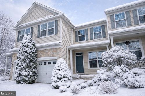 40 Compass Cir, Mount Laurel, NJ, 08054-6104 | Card Image