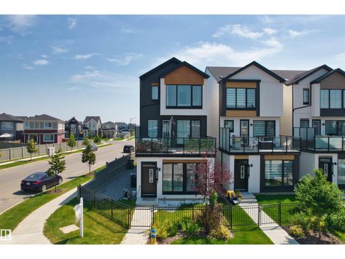 8047 227 St Nw, Edmonton, AB, T5T7S8 | Card Image
