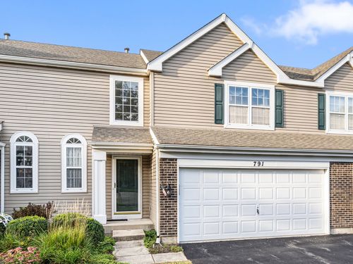 791 Silk Oak Ln, Crystal Lake, IL, 60014-4593 | Card Image