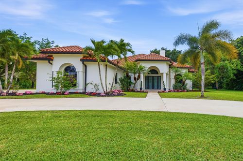 8717 Estate Dr, West Palm Beach, FL, 33411-6594 | Card Image