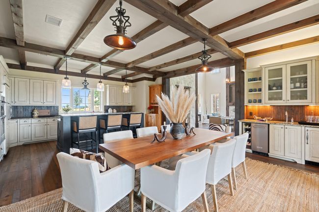 2194 Boot Ranch Cir, House other with 6 bedrooms, 7 bathrooms and null parking in Fredericksburg TX | Image 18