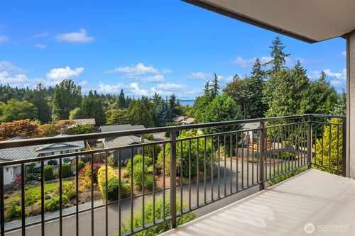 apt-302-1071 4th Ave S, Edmonds, WA, 98020-4143 | Card Image