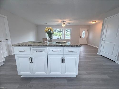 1815 Gildner Rd, Hampton, VA, 23666-4341 | Card Image