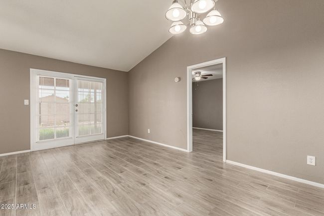 9106 N 68 Th Ln, Townhouse with 2 bedrooms, 2 bathrooms and null parking in Peoria AZ | Image 7