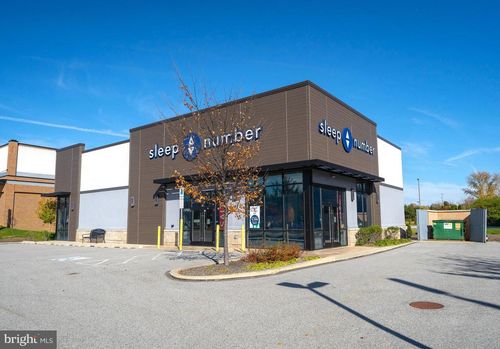 215 N Pottstown Pike, EXTON, PA, 19341-2209 | Card Image