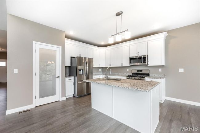 Granite countertops, walk in pantry | Image 9