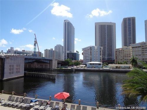 t301-2600 E Hallandale Beach Blvd, Hallandale Beach, FL, 33009-4876 | Card Image