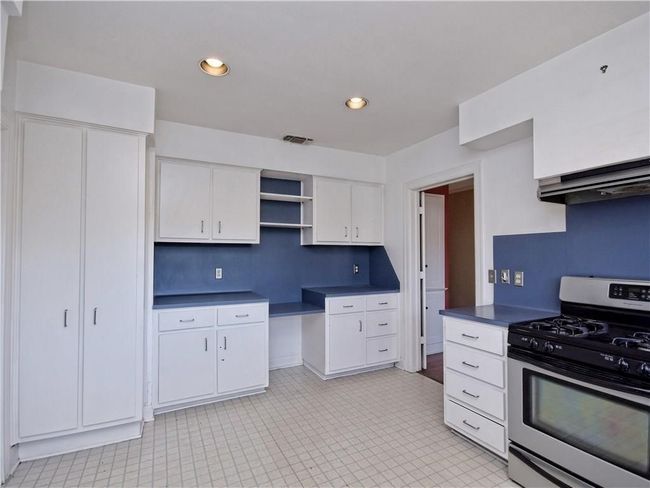 1621 Watchhill Rd, House other with 3 bedrooms, 2 bathrooms and 2 parking in Austin TX | Image 9