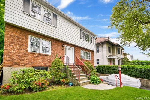 21 E Cedar St, Mount Vernon, NY, 10552-3079 | Card Image