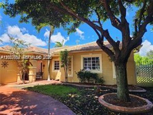 16441 Nw 89th Ct, Miami Lakes, FL, 33018-6142 | Card Image