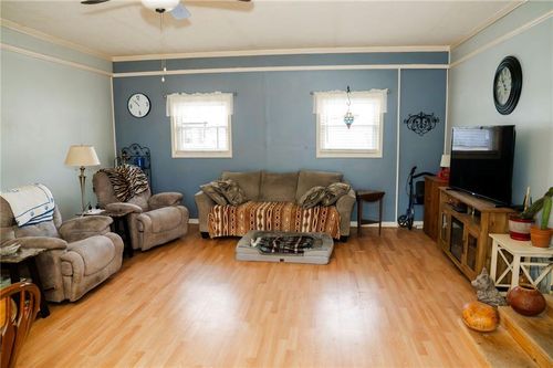 518 N Lincoln St, Erie, KS, 66733-1014 | Card Image