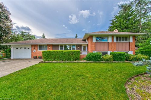 46 Elroy Rd, Breslau, ON, N0B1M0 | Card Image
