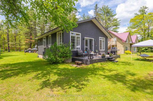 24 Relax Ave, Norland, ON, K0M2L0 | Card Image