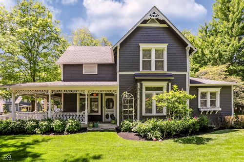420 Pine St, Zionsville, IN, 46077-1634 | Card Image