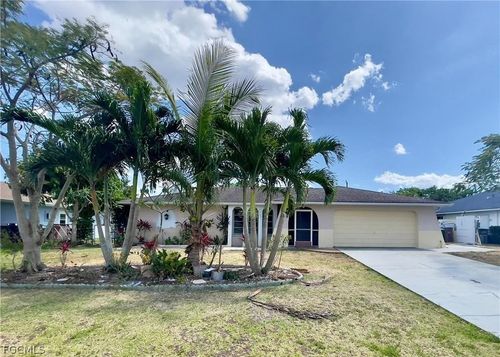 922 Se 26th Ter, Cape Coral, FL, 33904-2918 | Card Image