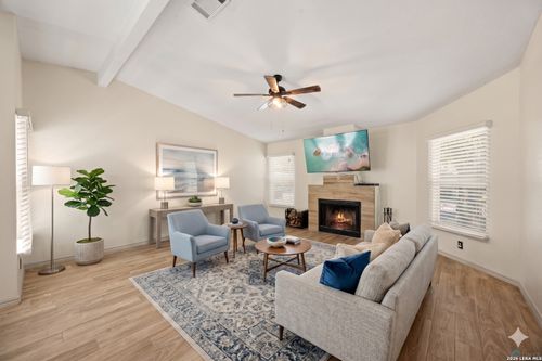 9118 Autumn Mdws, San Antonio, TX, 78254-1935 | Card Image
