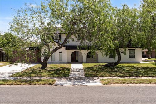 1006 Memphis Dr, Corpus Christi, TX, 78412-3806 | Card Image