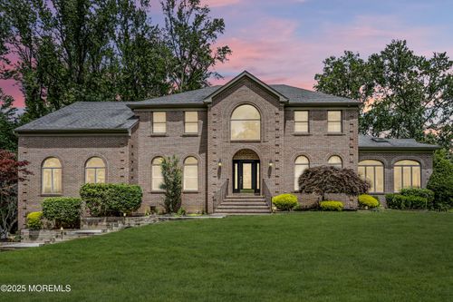 2 Shady Oak Ct, Millstone Township, NJ, 08535-8155 | Card Image