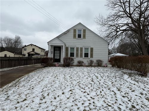 3332 Sheridan Rd, Youngstown, OH, 44502-3045 | Card Image