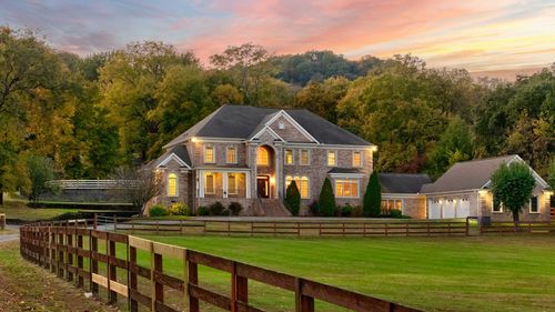 5105 Franklin Pike, Nashville, TN, 37220-1813 | Card Image