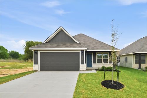 1220 High St, Navasota, TX, 77868-5415 | Card Image