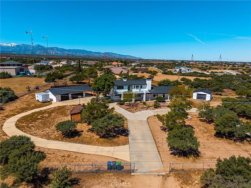 7788 Columbine Rd, Oak Hills, CA, 92344-0647 | Card Image