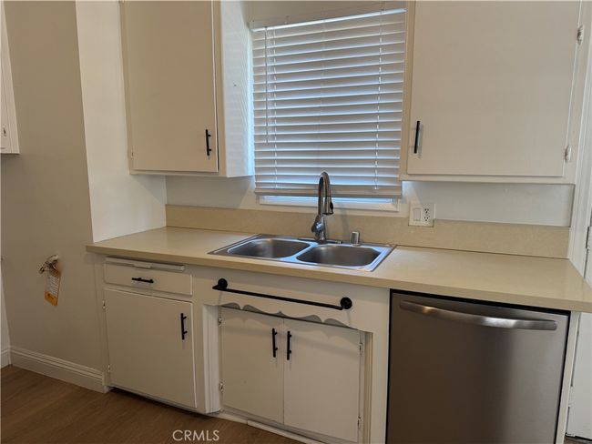 4213 W 166 Th St, Home with 2 bedrooms, 1 bathrooms and 1 parking in Lawndale CA | Image 4