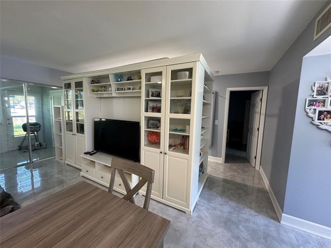 Living room wall unit | Image 14