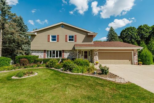 W266N6560 Top-O-Hill Drive, Lisbon, WI, 53089 | Card Image