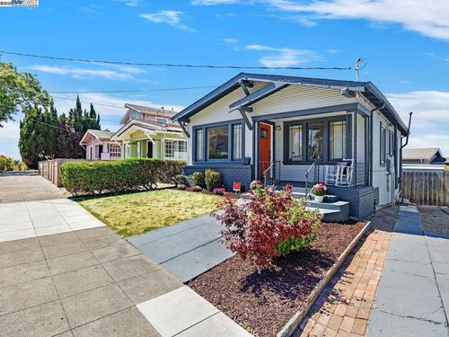 5407 Roberts Ave, Oakland, CA, 94619-3320 | Card Image