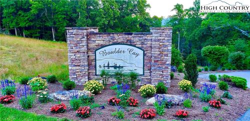 32 Creek Rd, Boone, NC, 28607 | Card Image