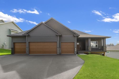 19962 Hexham Way, Lakeville, MN, 55044-1110 | Card Image