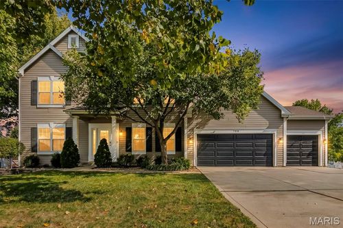 106 Crimson Oaks Ct, Lake St Louis, MO, 63367-4593 | Card Image