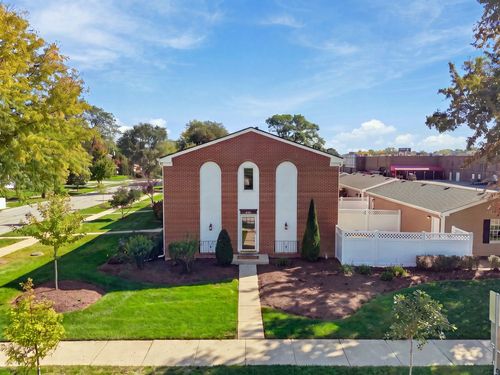 4201 Cumnor Road, Downers Grove, IL, 60515 | Card Image