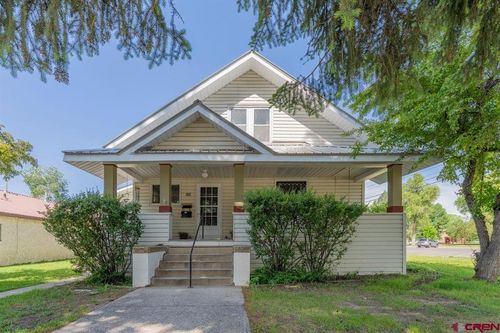 121 N Taylor St, Gunnison, CO, 81230-2133 | Card Image